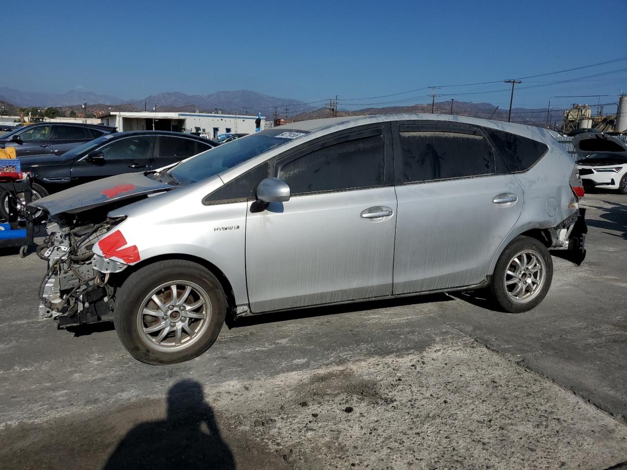 TOYOTA PRIUS V 2016