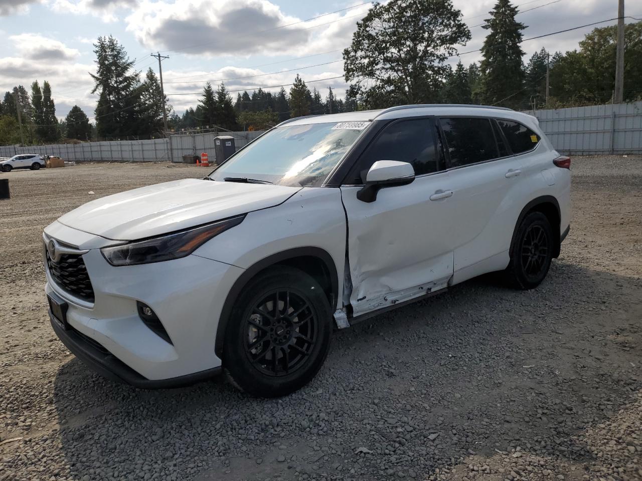 TOYOTA HIGHLANDER HYBRID XLE 2022