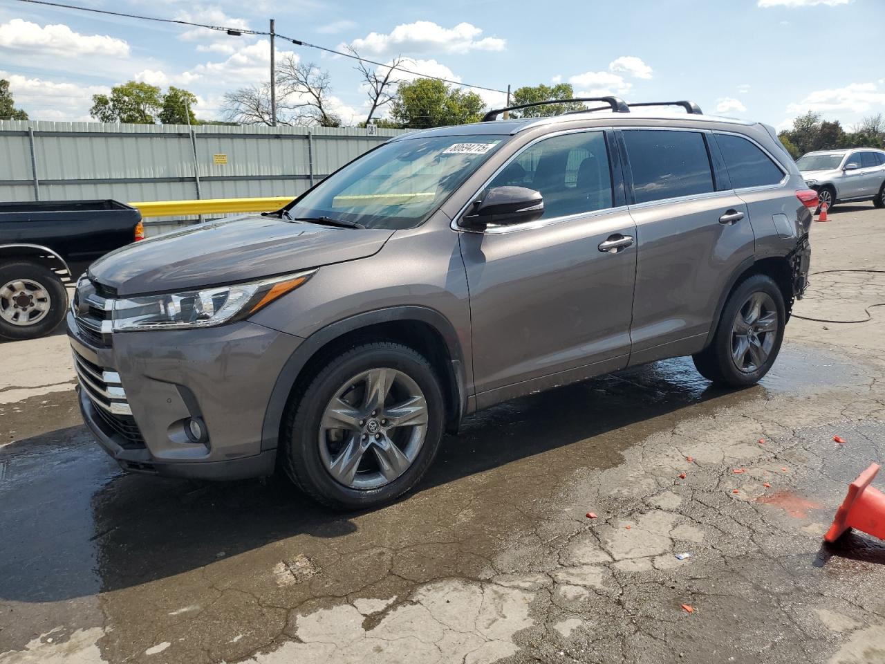 TOYOTA HIGHLANDER 2017