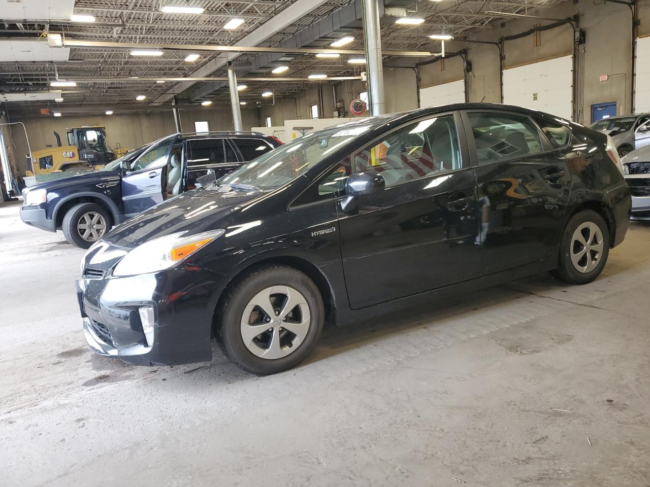 TOYOTA PRIUS 2014