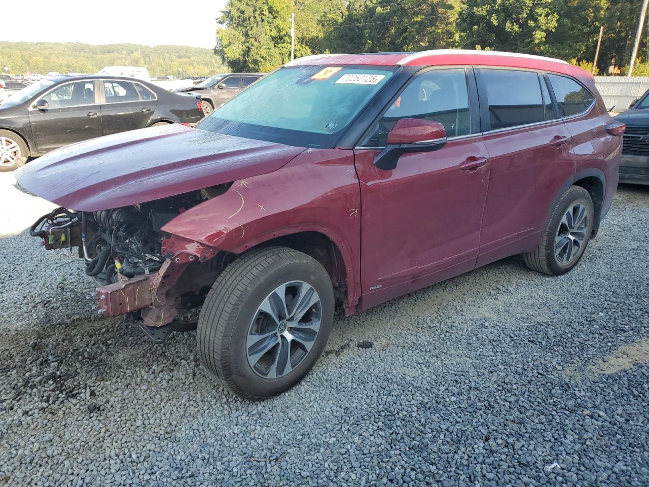 TOYOTA HIGHLANDER HYBRID XLE 2023