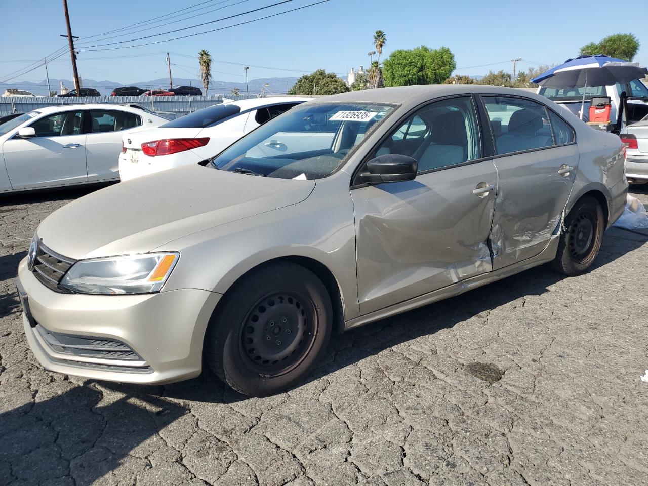 VOLKSWAGEN JETTA BASE 2015