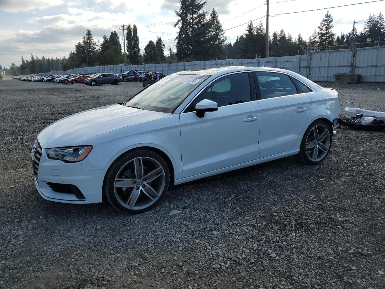 AUDI A3 PREMIUM 2015