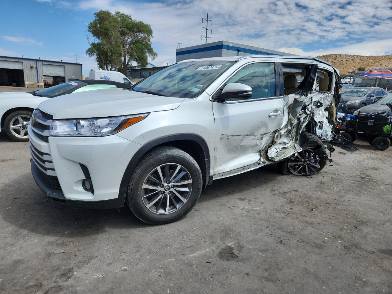 TOYOTA HIGHLANDER 2019