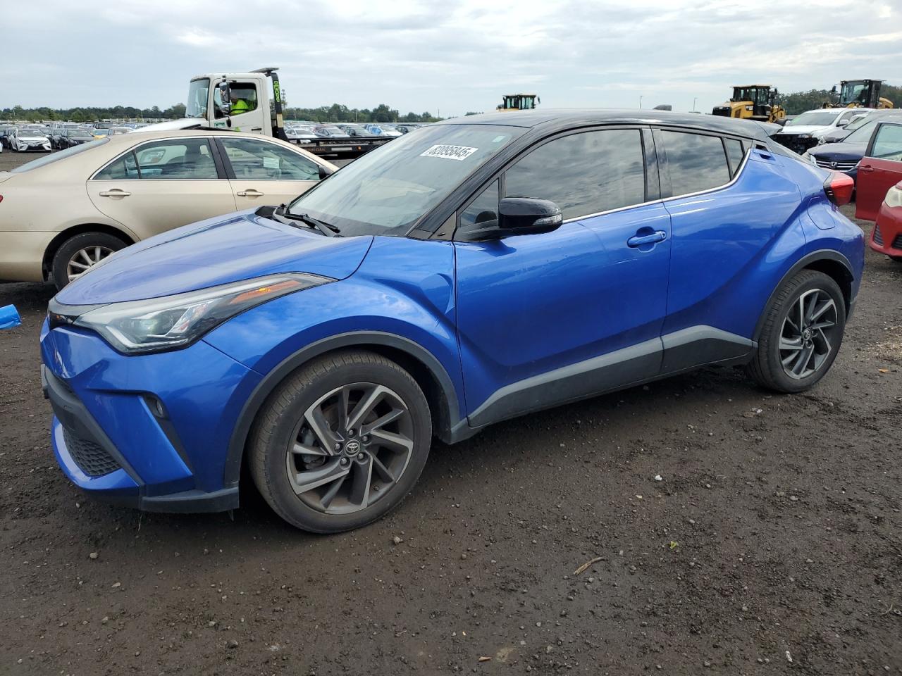 TOYOTA C-HR XLE 2021