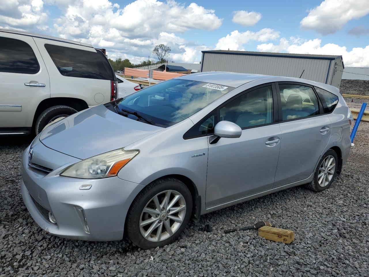 TOYOTA PRIUS V 2012