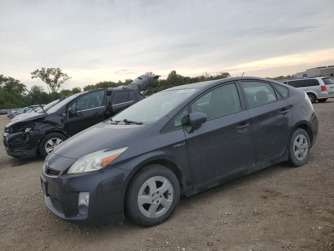 TOYOTA PRIUS 2011