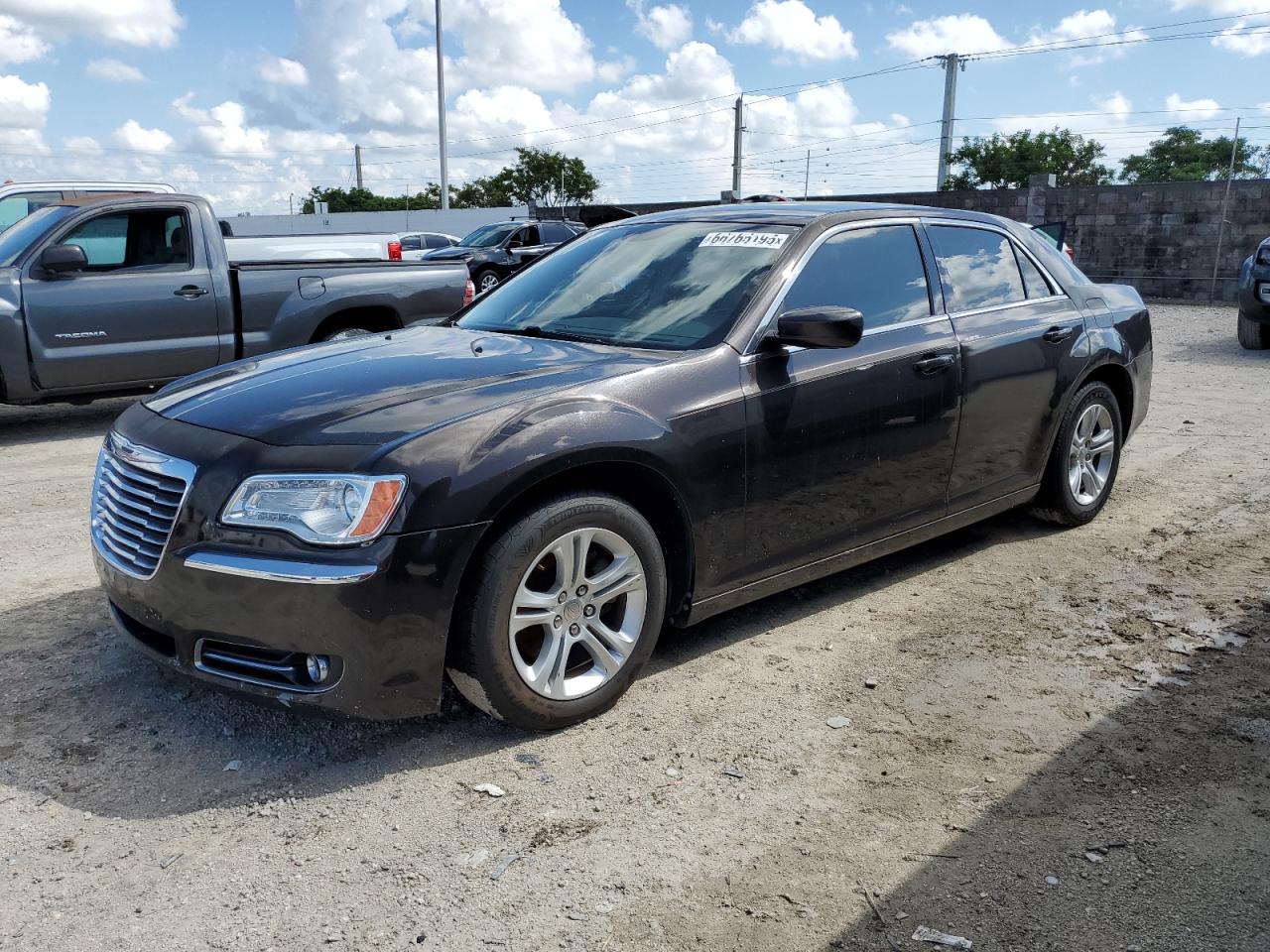 CHRYSLER 300 2013