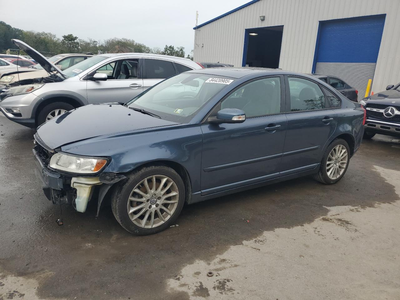 VOLVO S40 T5 2011