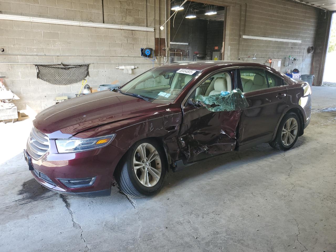 FORD TAURUS SEL 2018