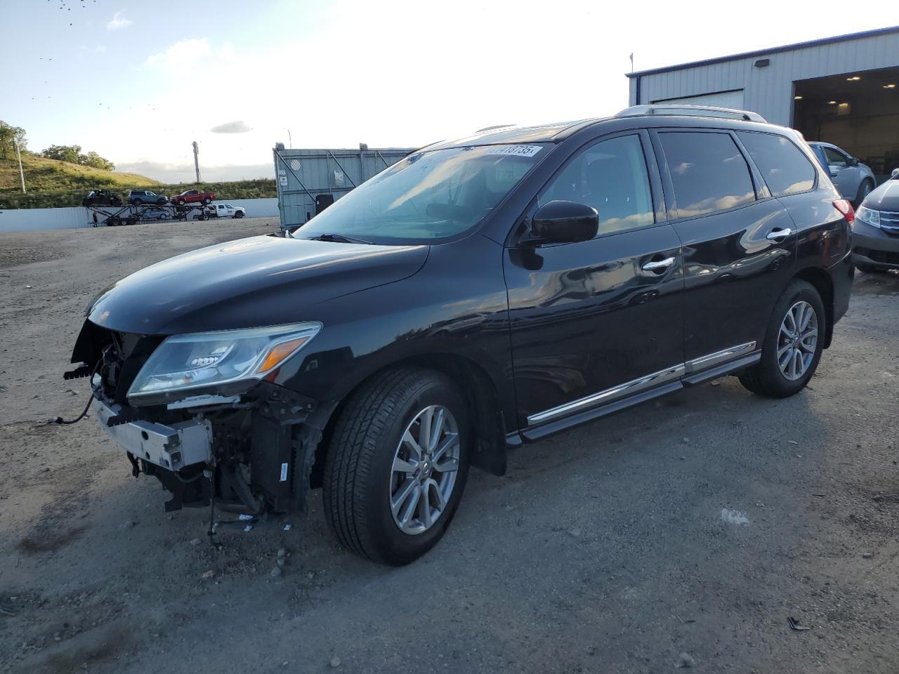 NISSAN PATHFINDER 2015