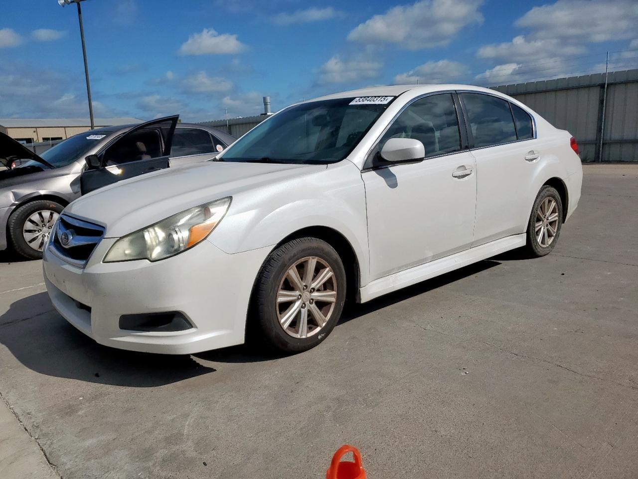 SUBARU LEGACY 2.5 2012