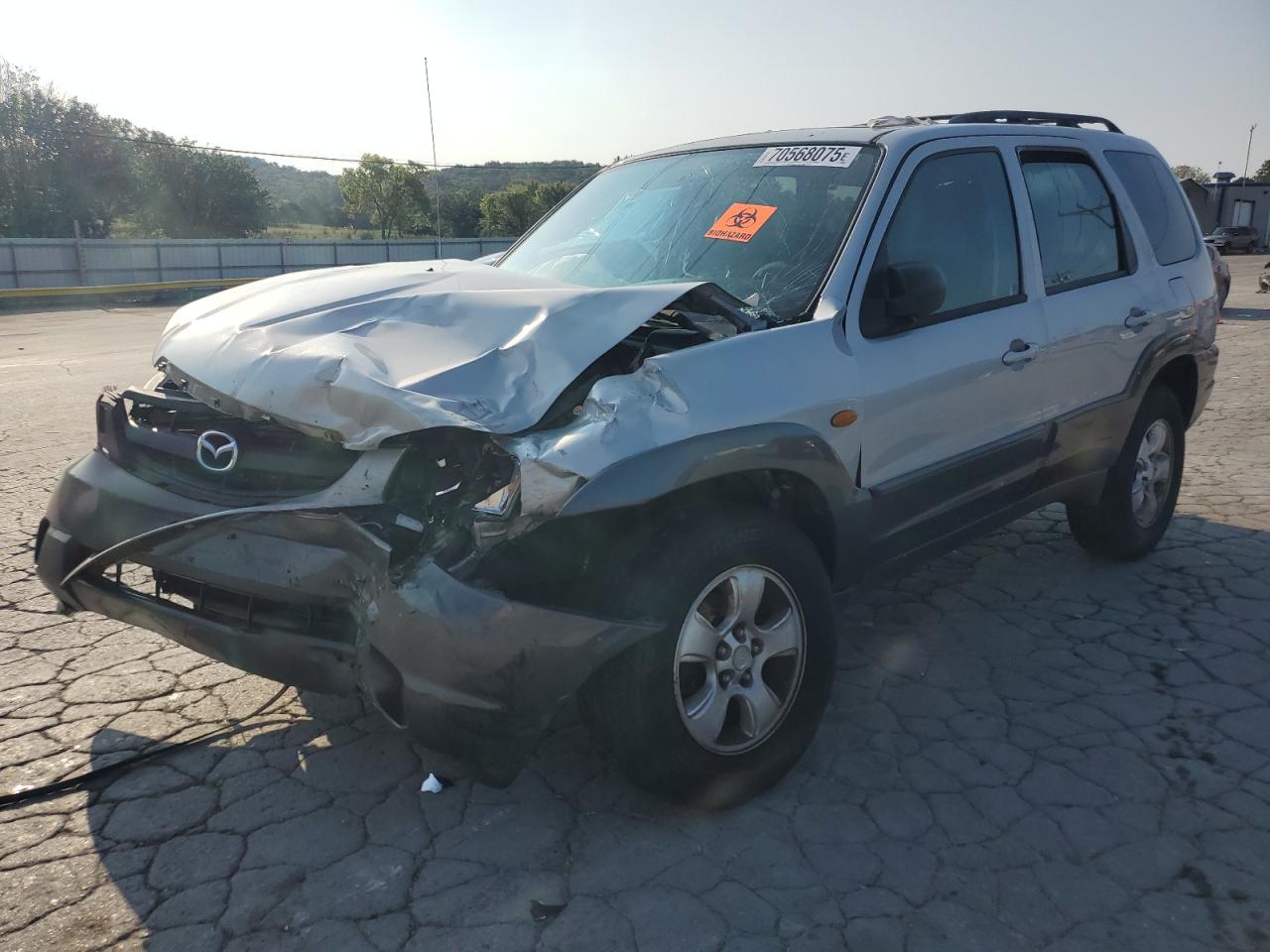 MAZDA TRIBUTE ES 2004