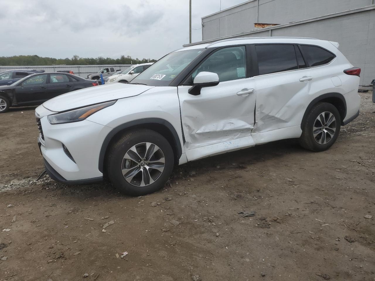 TOYOTA HIGHLANDER 2023
