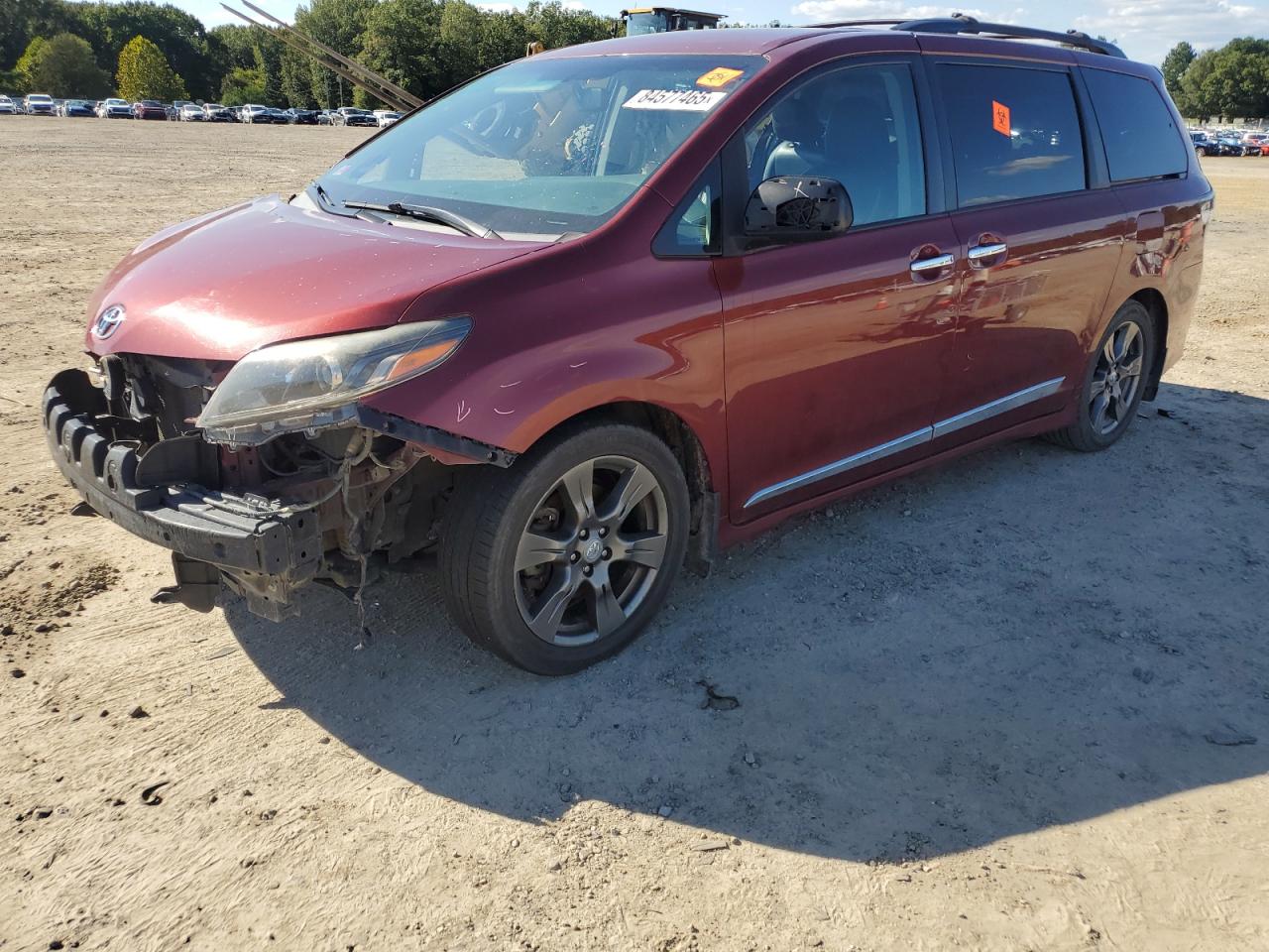 TOYOTA SIENNA SE 2017