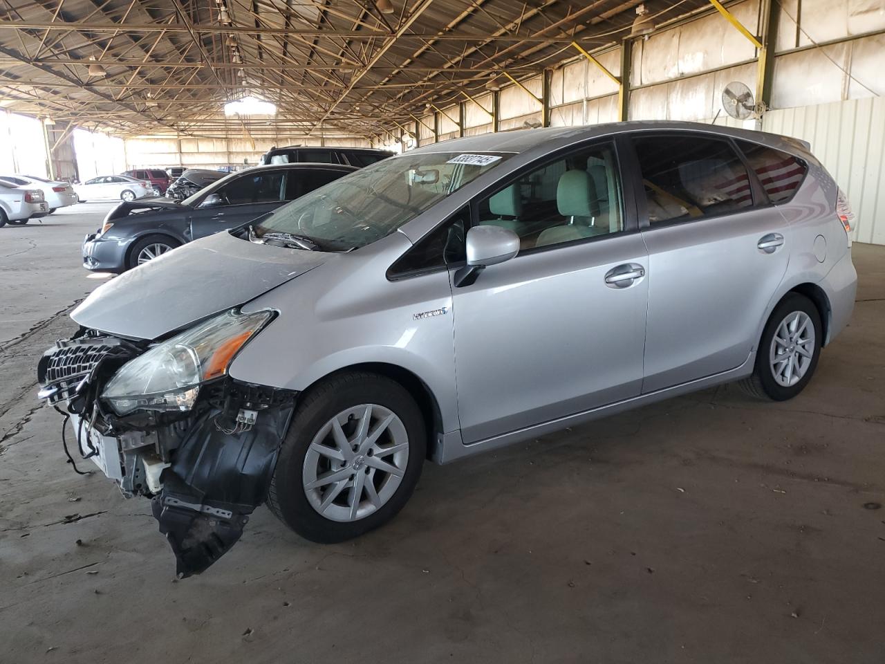TOYOTA PRIUS V 2012