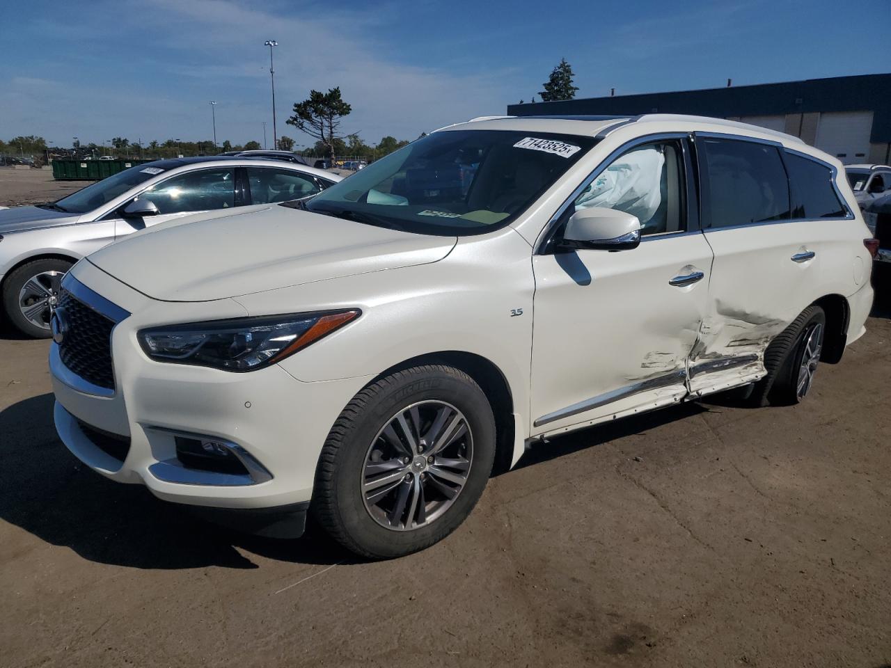 INFINITI QX60 LUXE 2019
