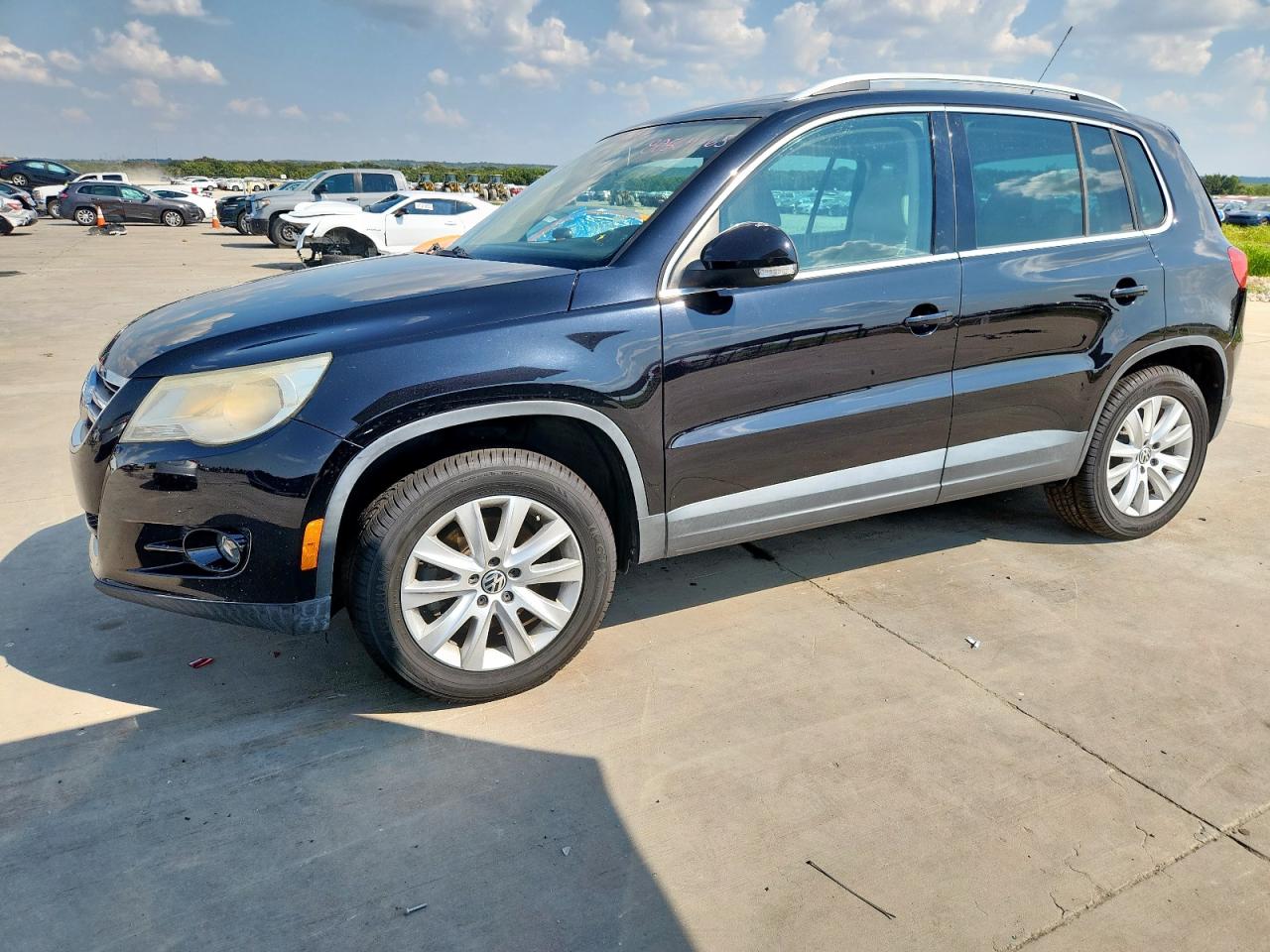 VOLKSWAGEN TIGUAN 2010