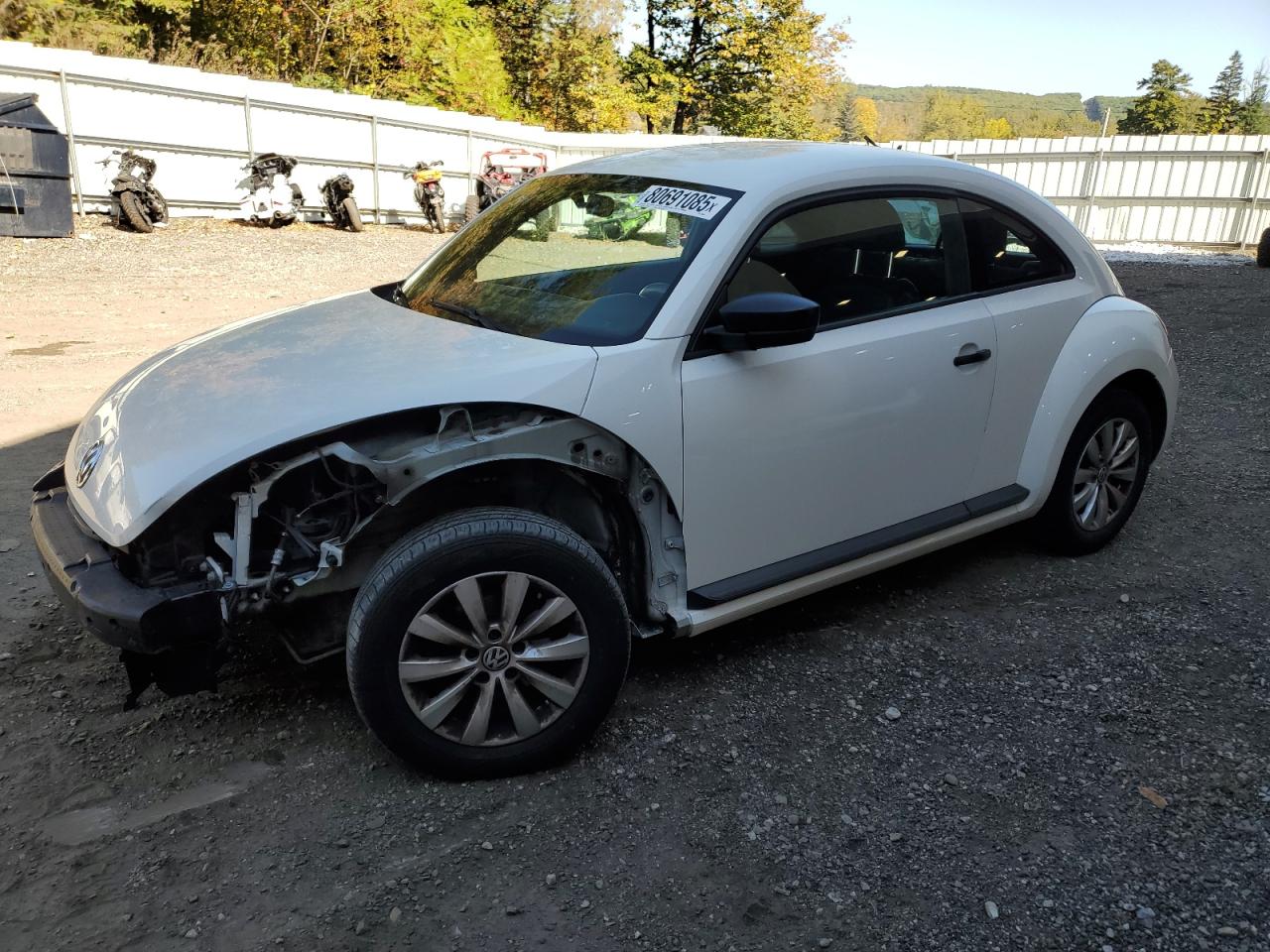 VOLKSWAGEN BEETLE 2013
