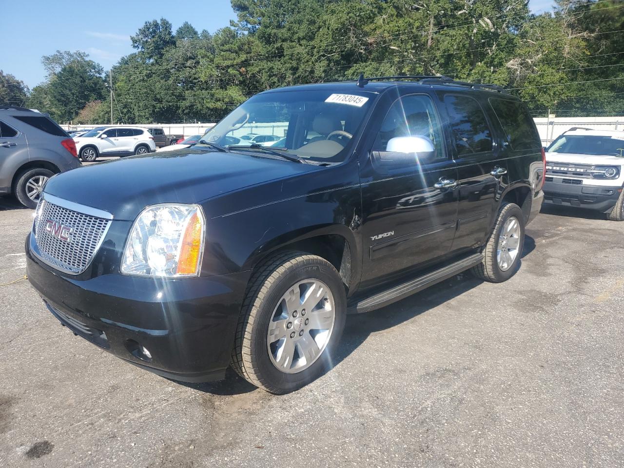 GMC YUKON SLT 2012