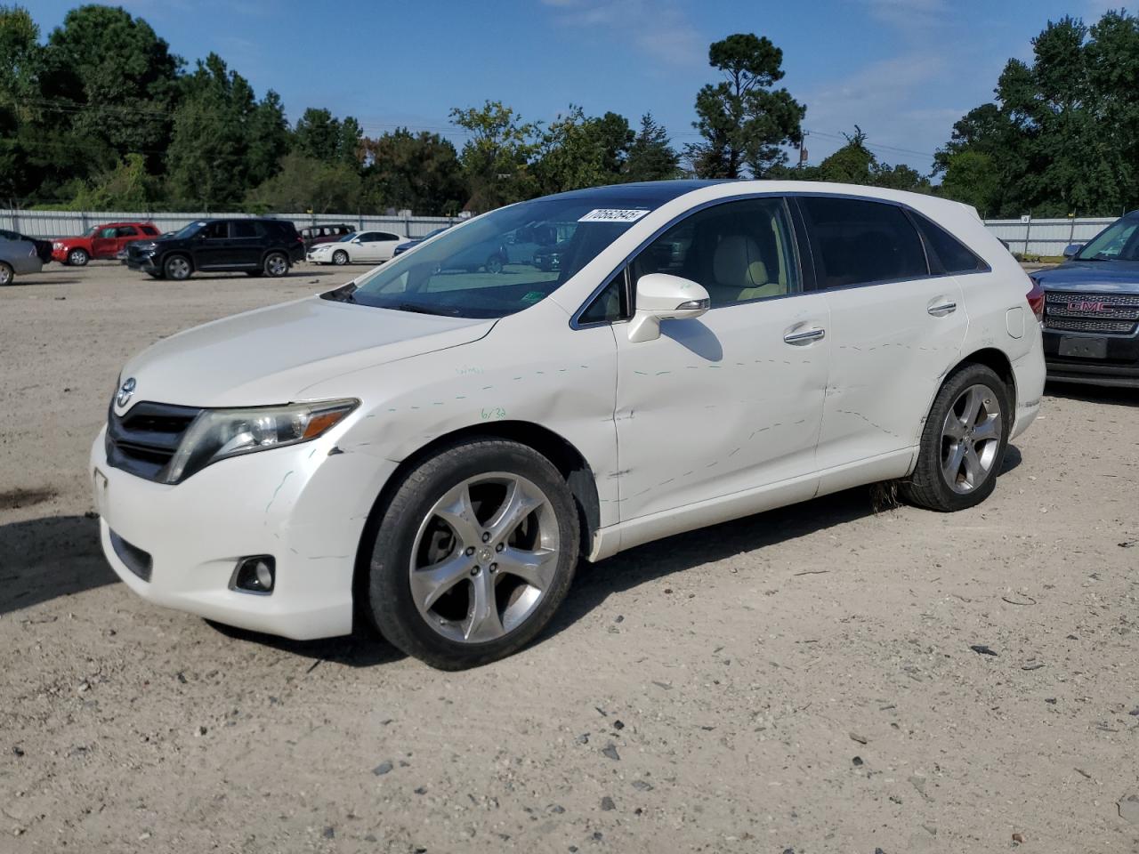 TOYOTA VENZA LE 2013