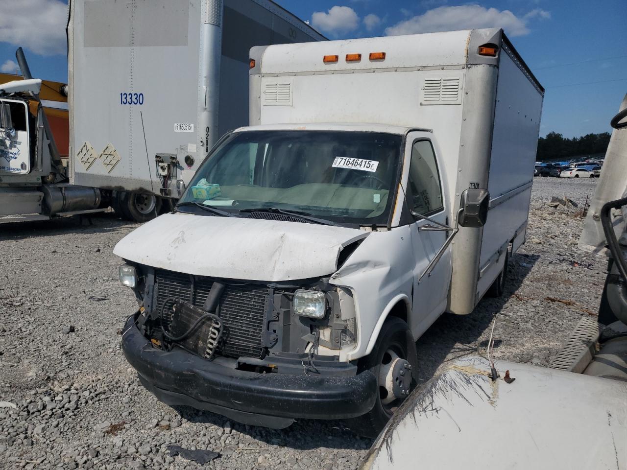 GMC SAVANA CUT 2001