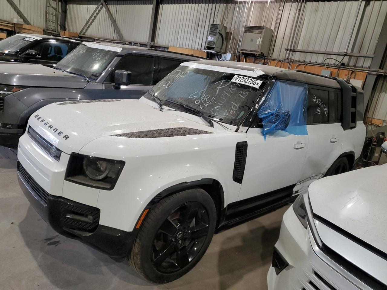 LAND ROVER DEFENDER 2025