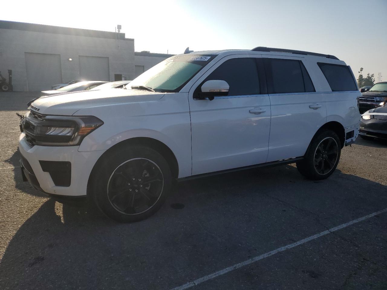 FORD EXPEDITION 2024