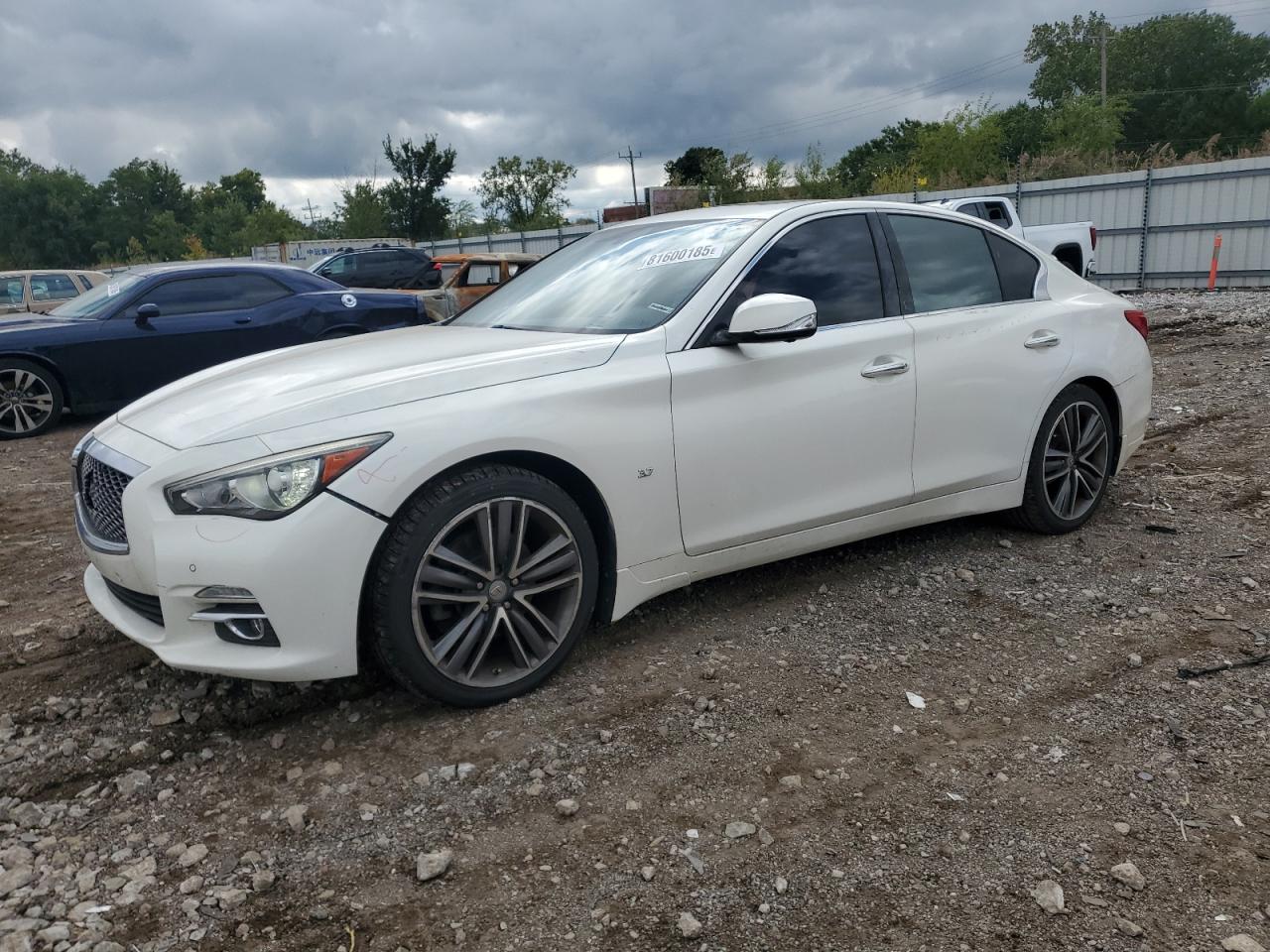 INFINITI Q50 BASE 2015