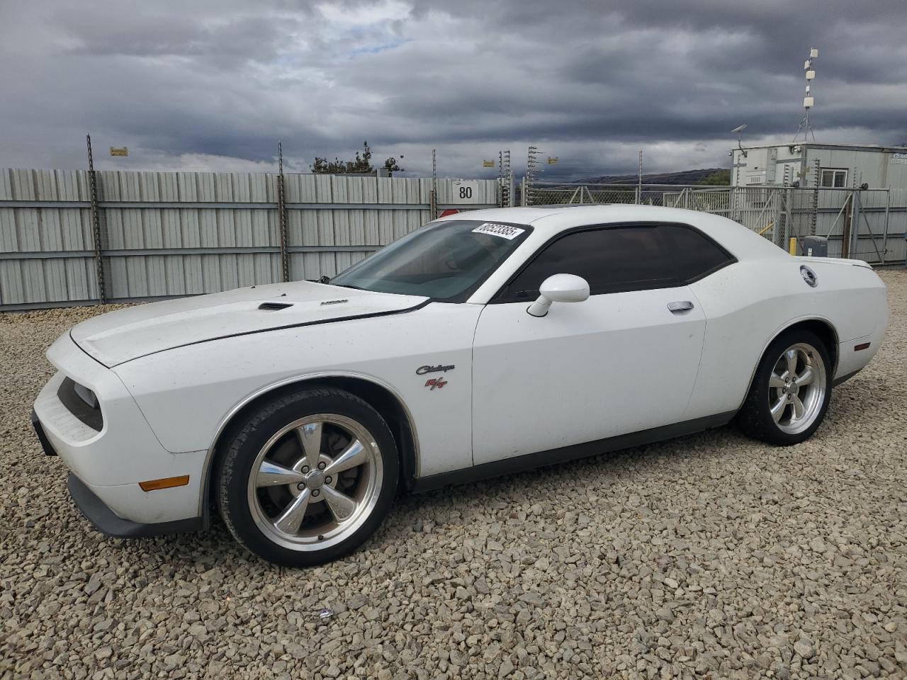 DODGE CHALLENGER 2011