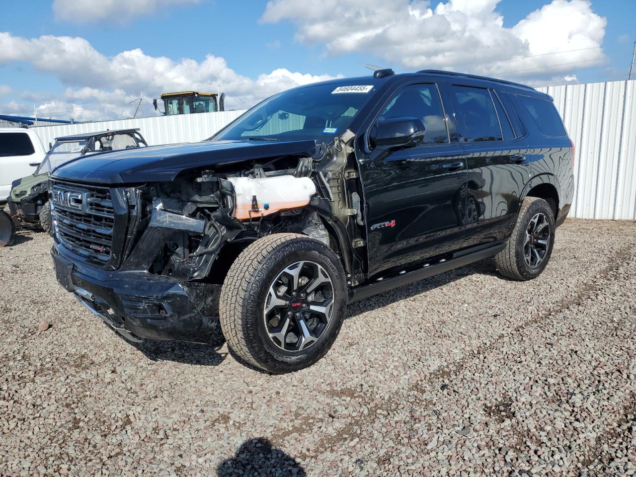 GMC YUKON AT4 2025