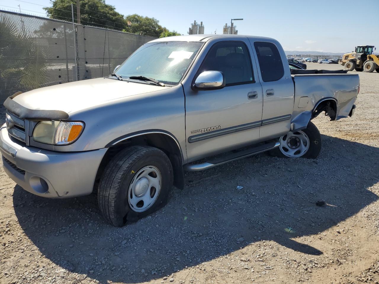 TOYOTA TUNDRA ACC 2004