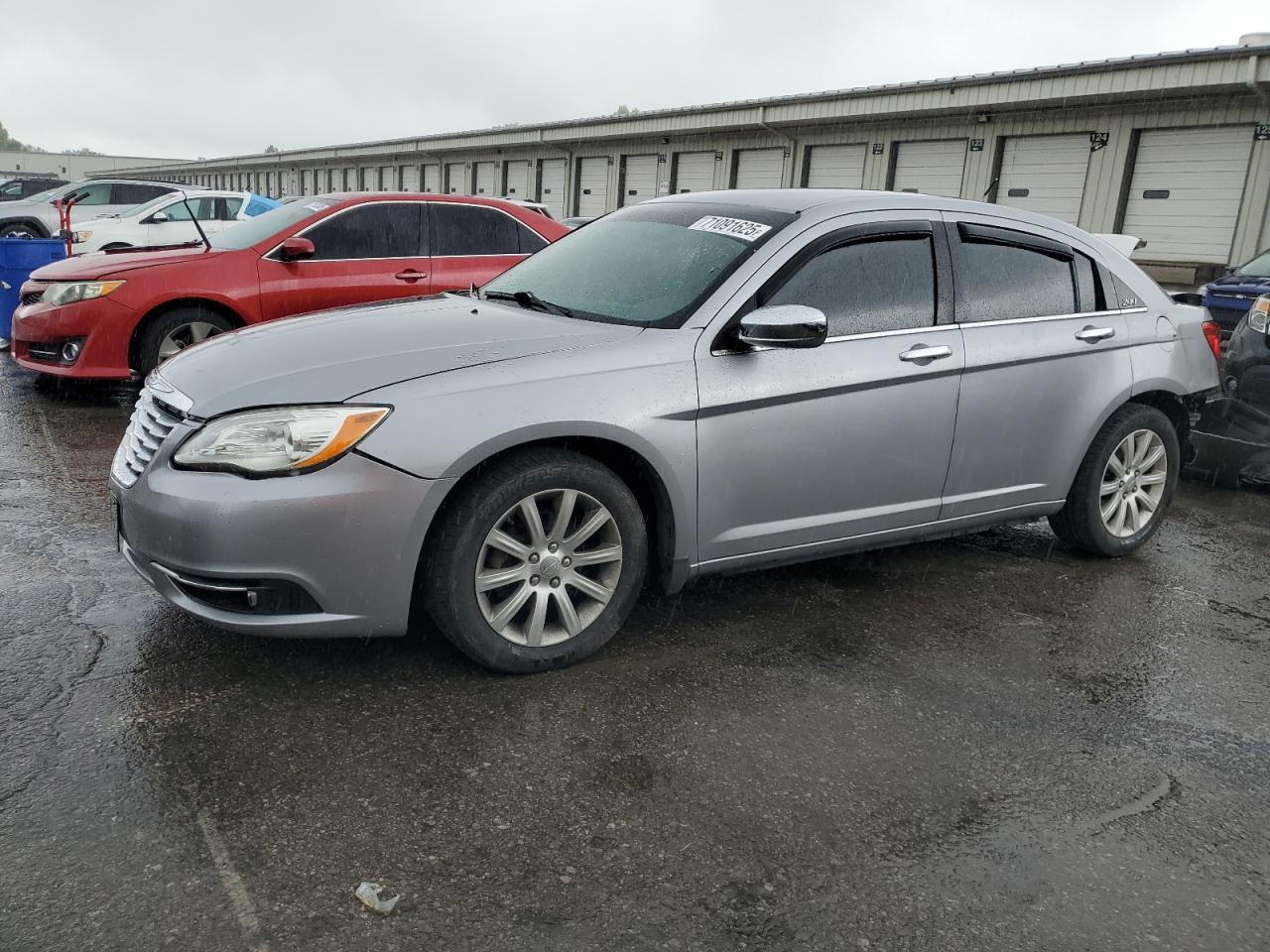 CHRYSLER 200 LIMITED 2013