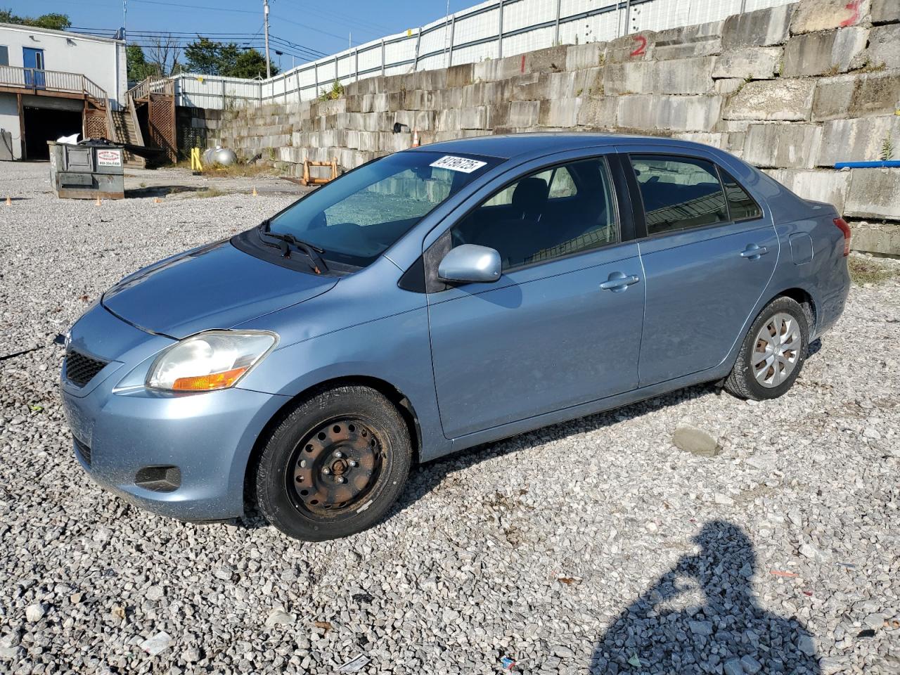 TOYOTA YARIS 2009