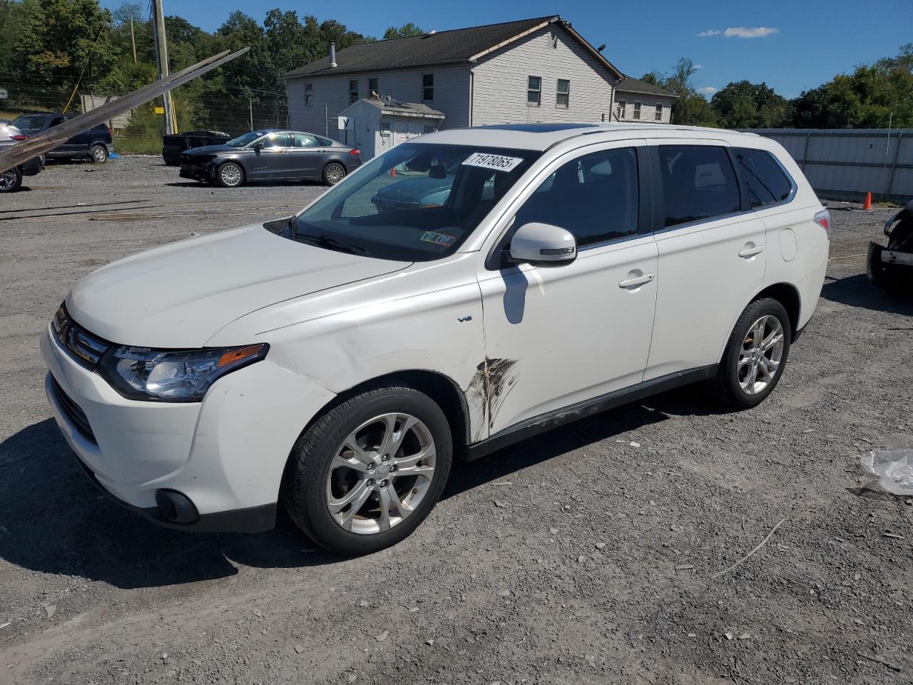 MITSUBISHI OUTLANDER 2014