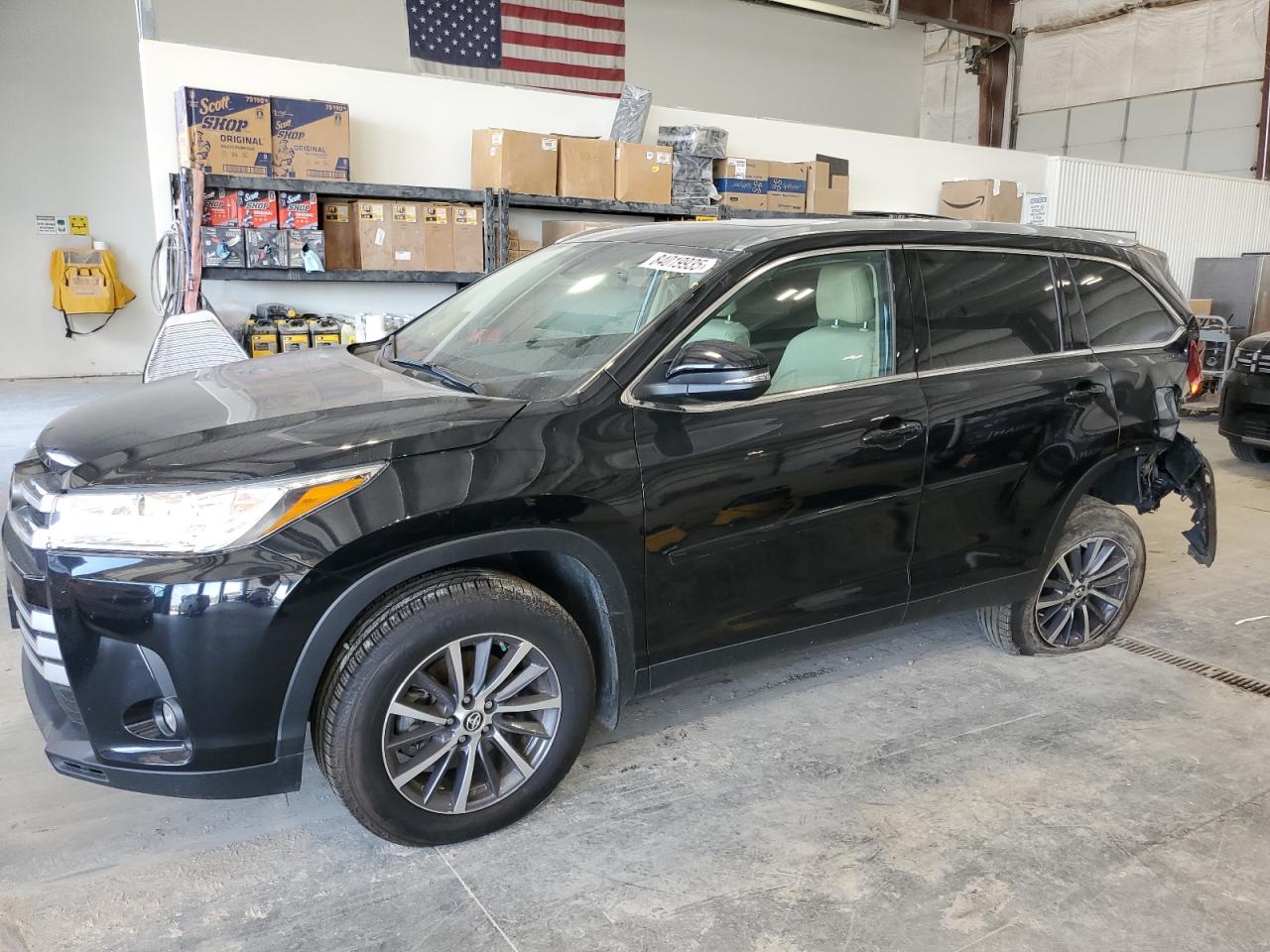 TOYOTA HIGHLANDER 2019