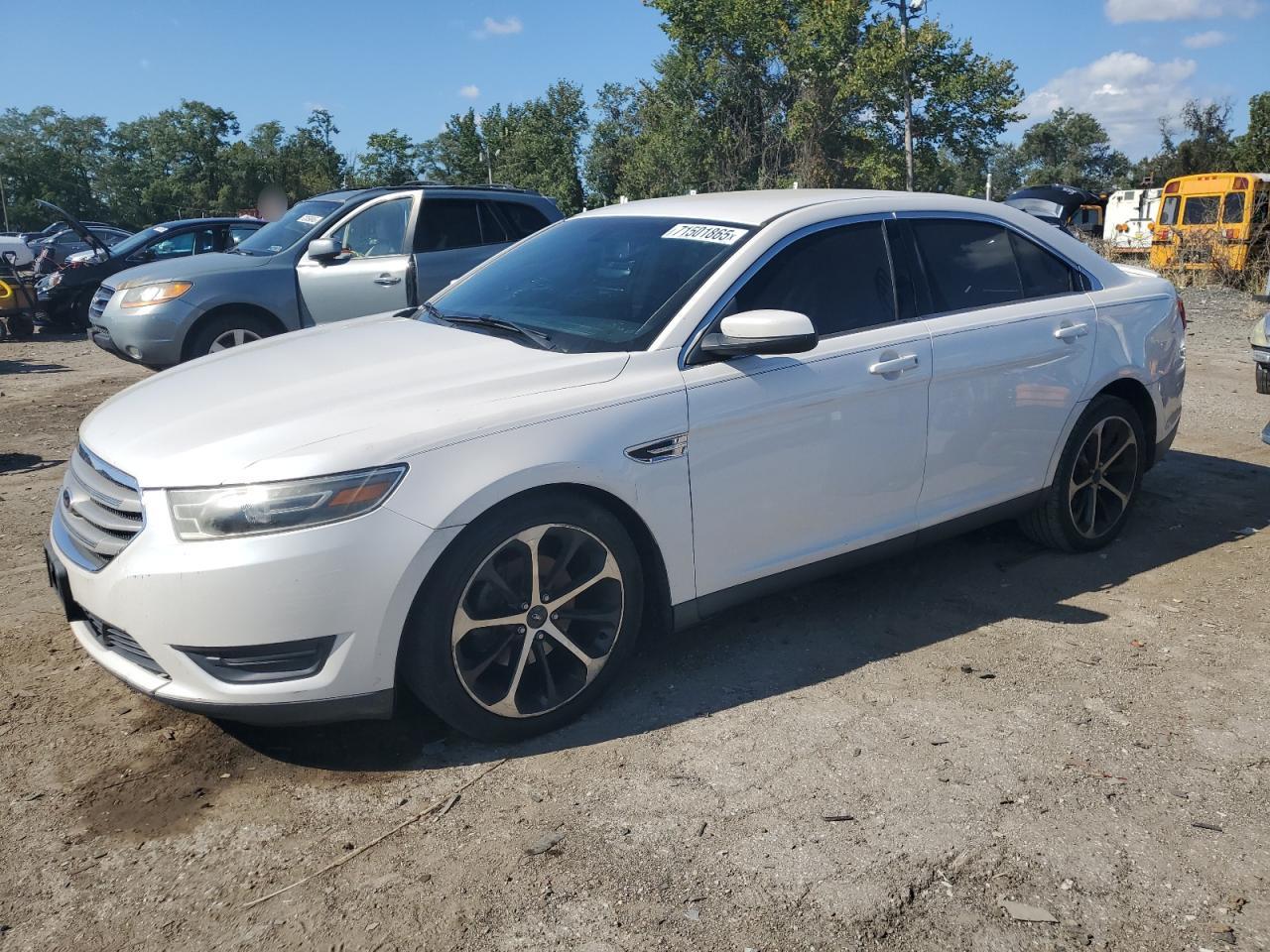 FORD TAURUS SEL 2014
