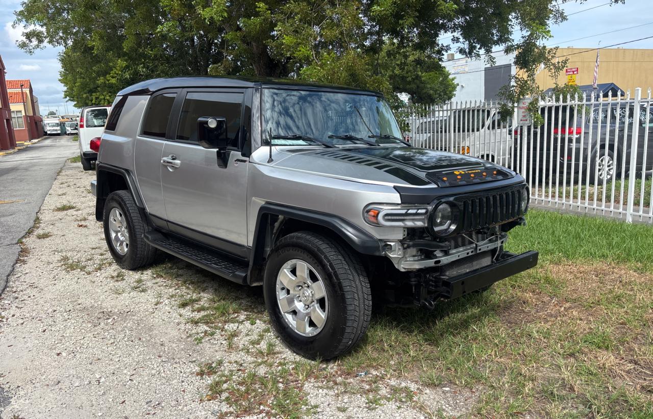 TOYOTA FJ CRUISER 2007