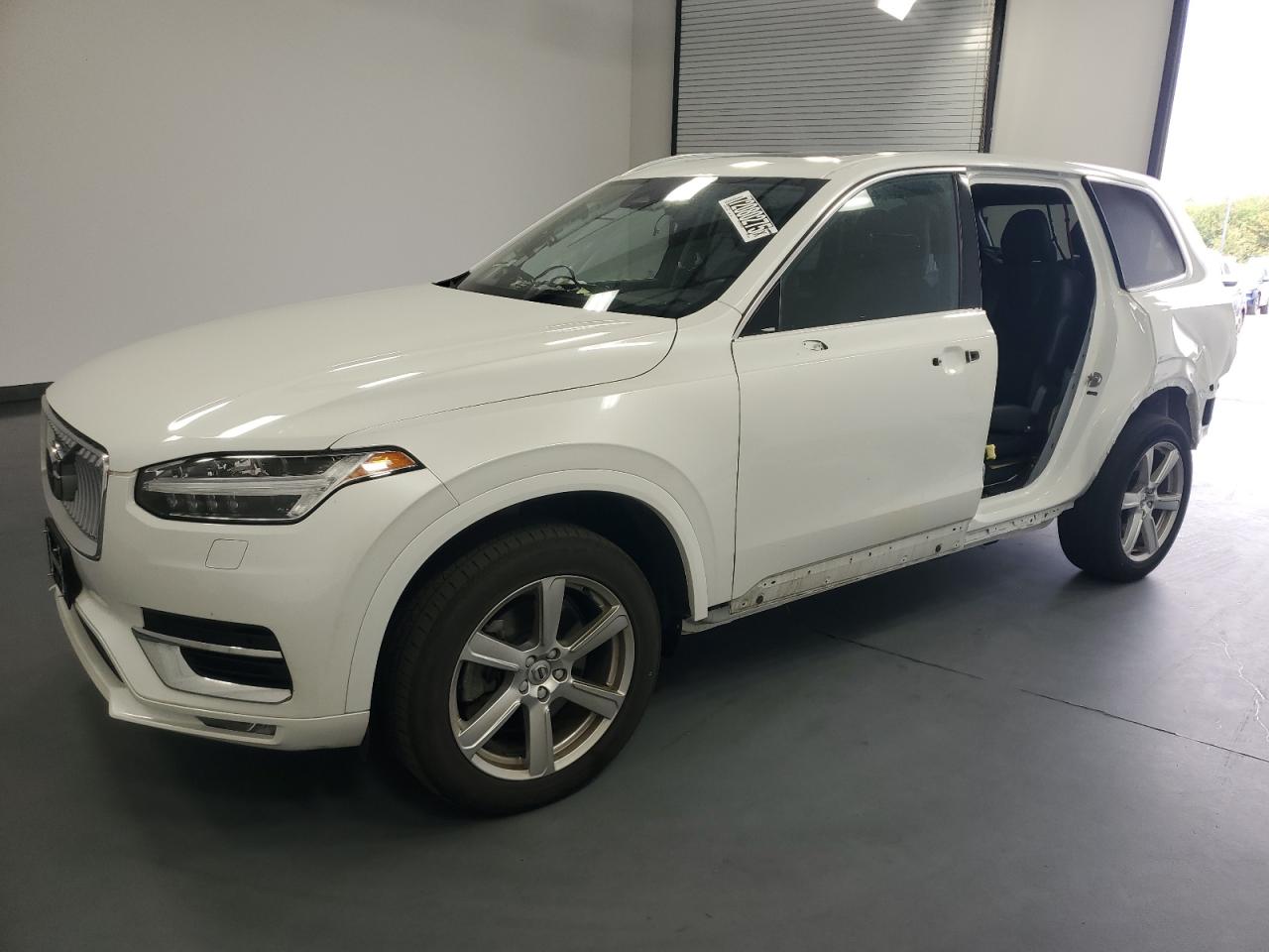 VOLVO XC90 CORE 2024