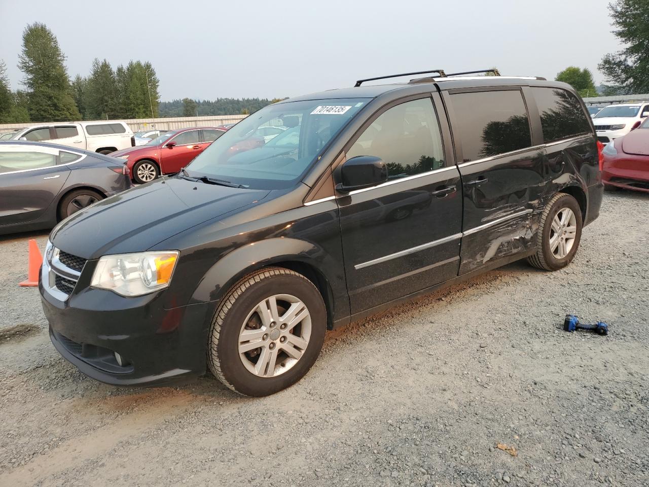 DODGE GRAND CARAVAN CREW 2011