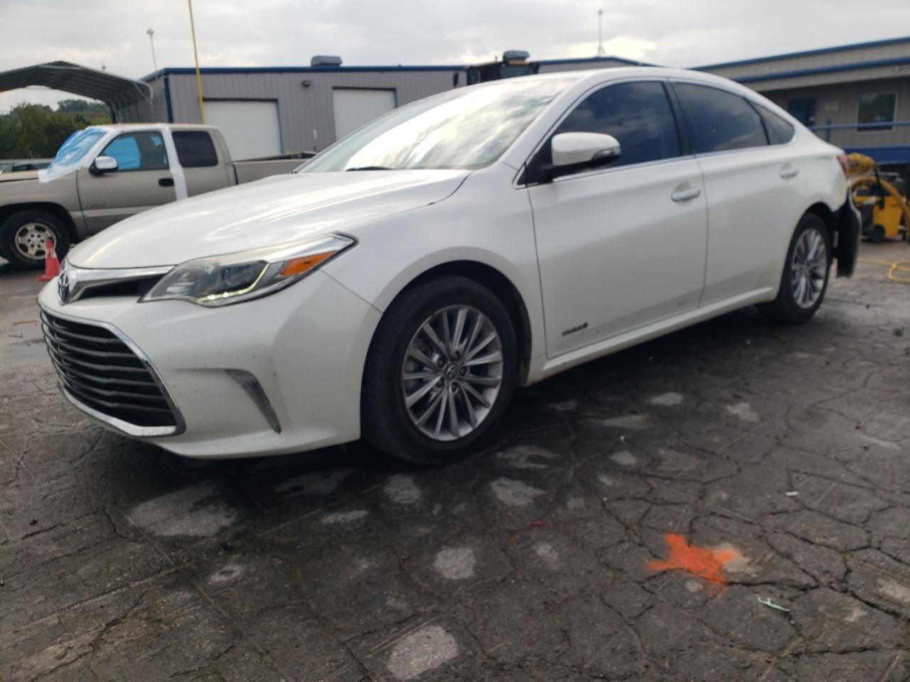 TOYOTA AVALON HYB 2016