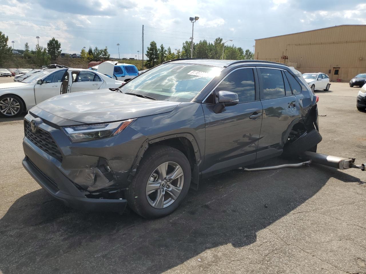 TOYOTA RAV4 XLE 2024