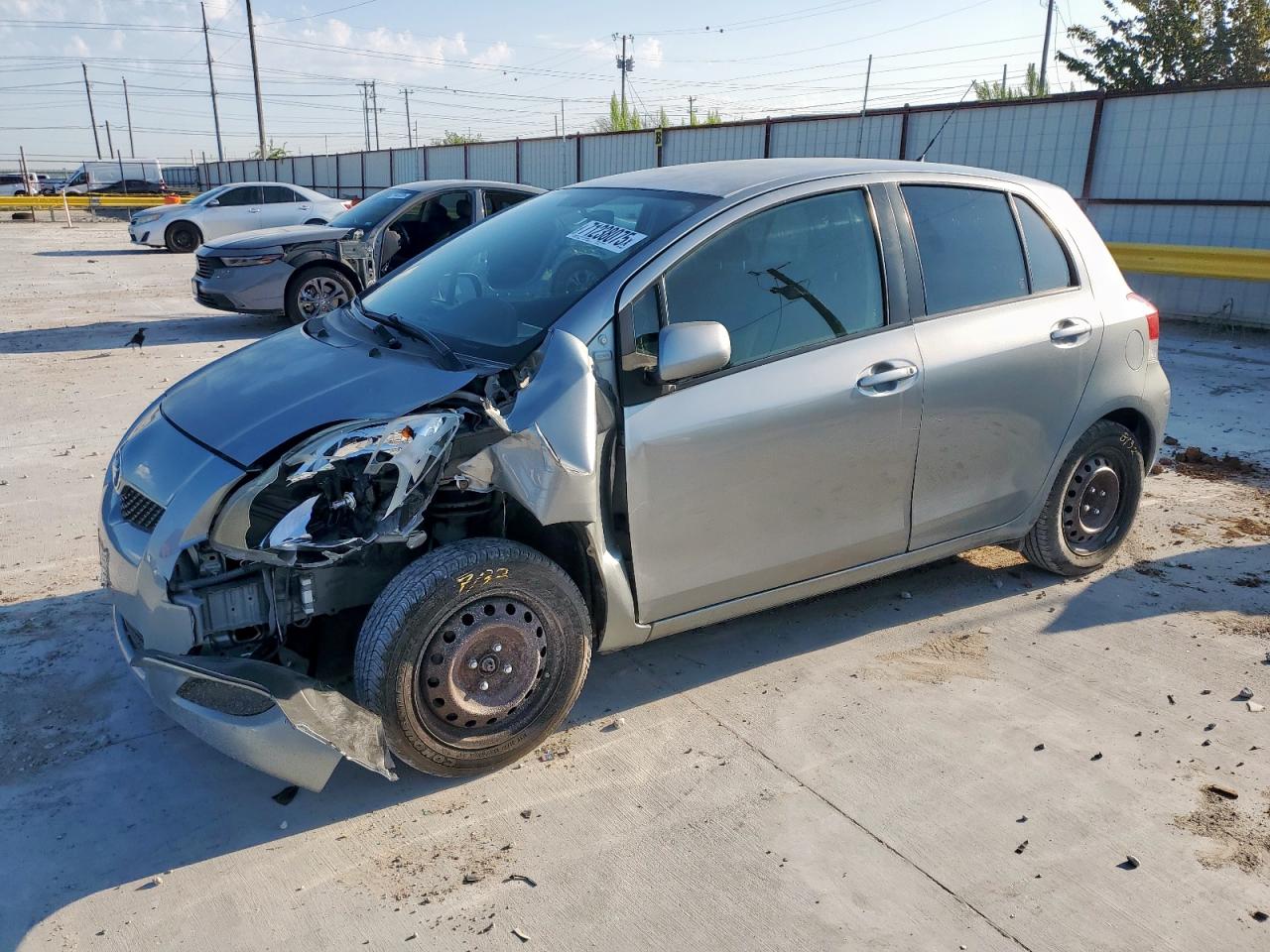 TOYOTA YARIS 2011