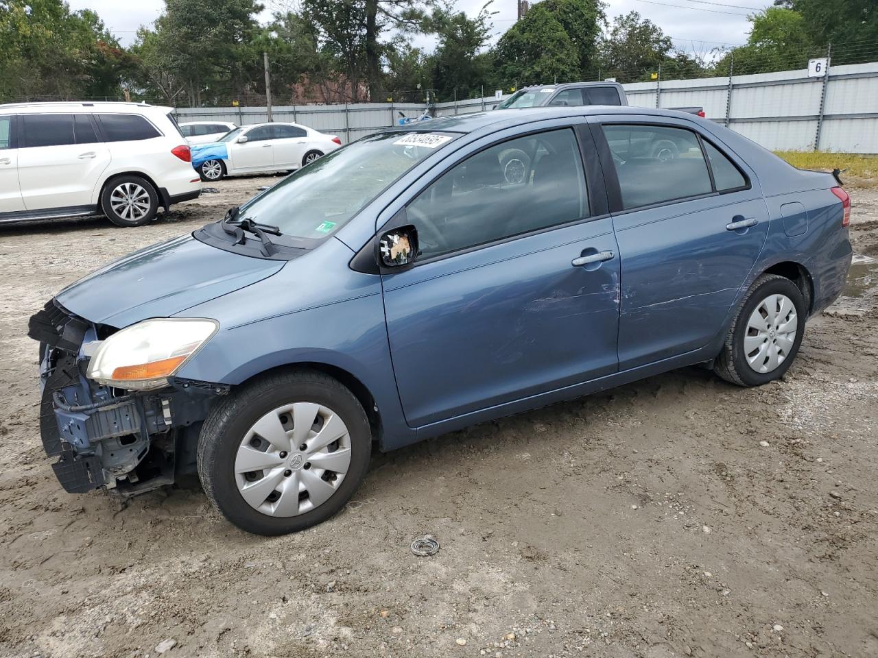 TOYOTA YARIS 2009