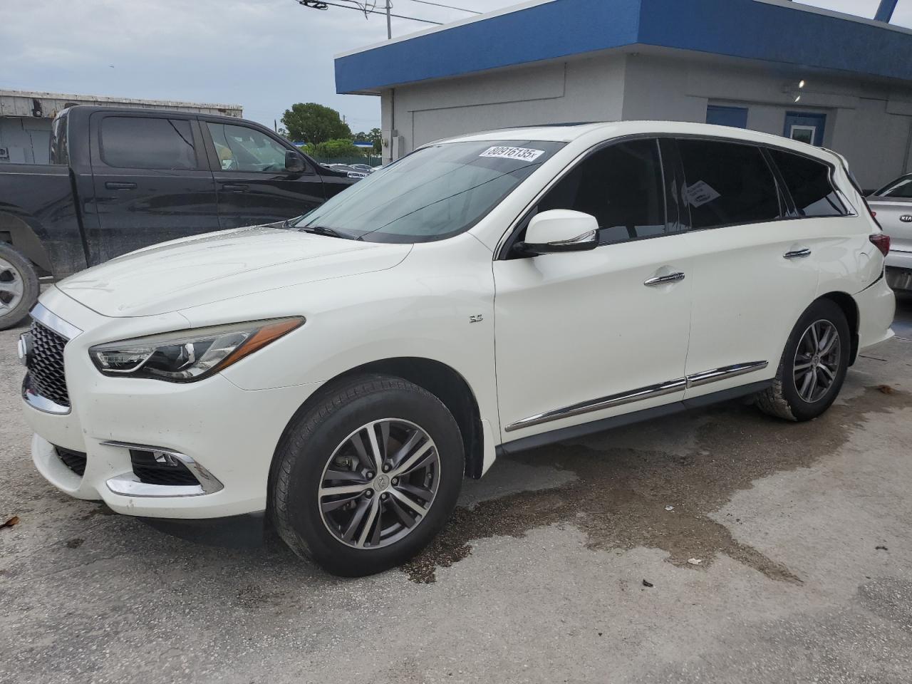 INFINITI QX60 LUXE 2019
