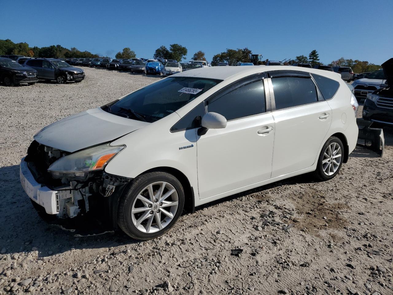 TOYOTA PRIUS V 2012