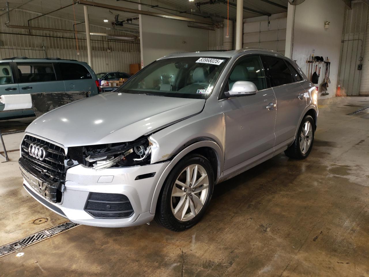 AUDI Q3 PREMIUM 2016