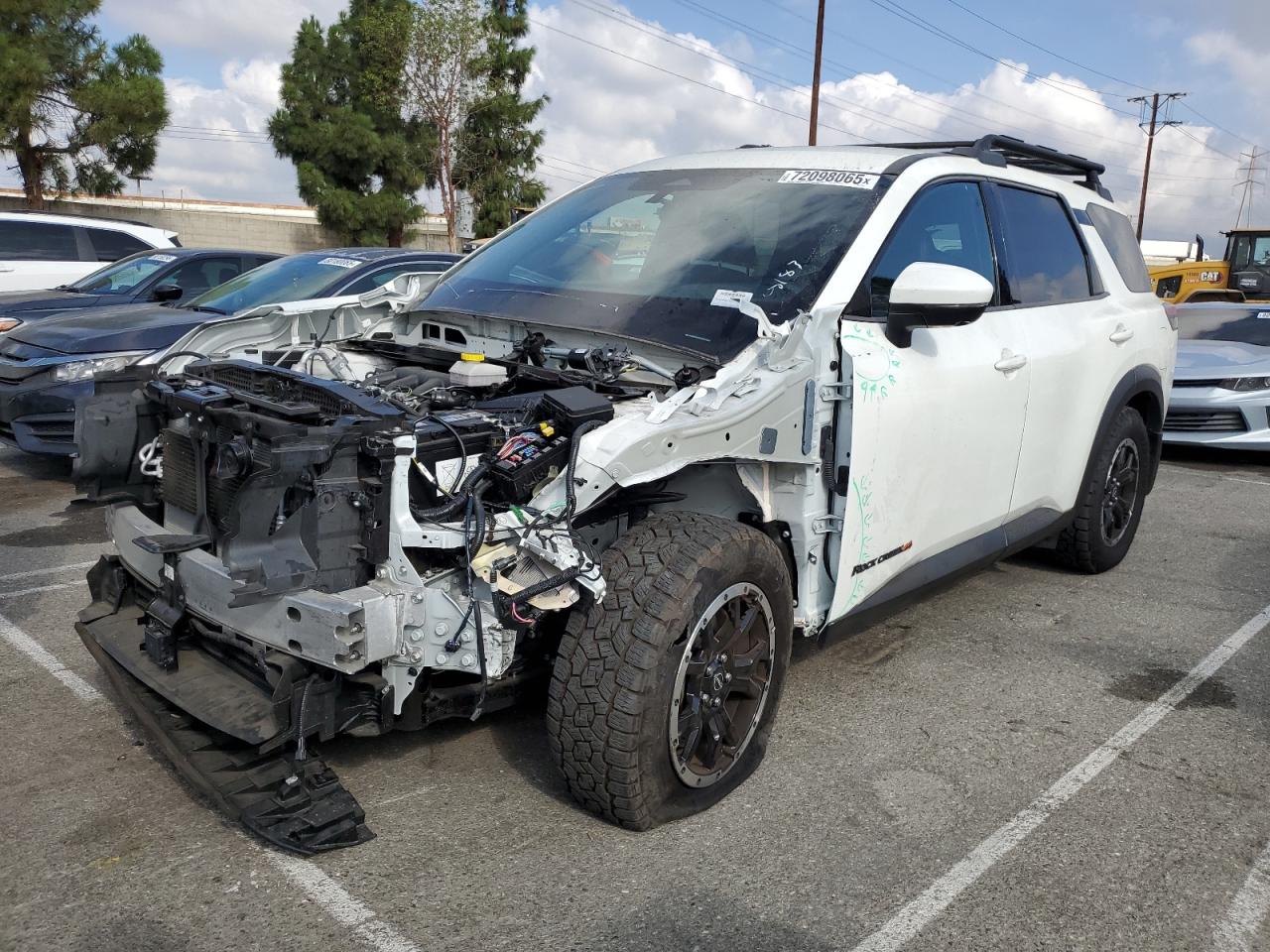 NISSAN PATHFINDER 2024