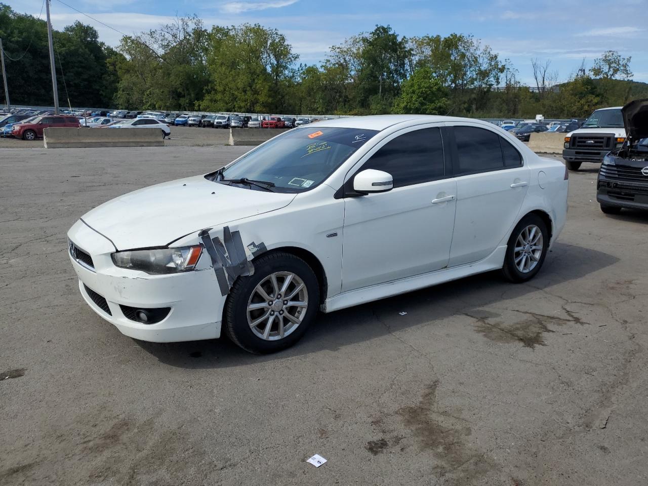 MITSUBISHI LANCER ES 2015