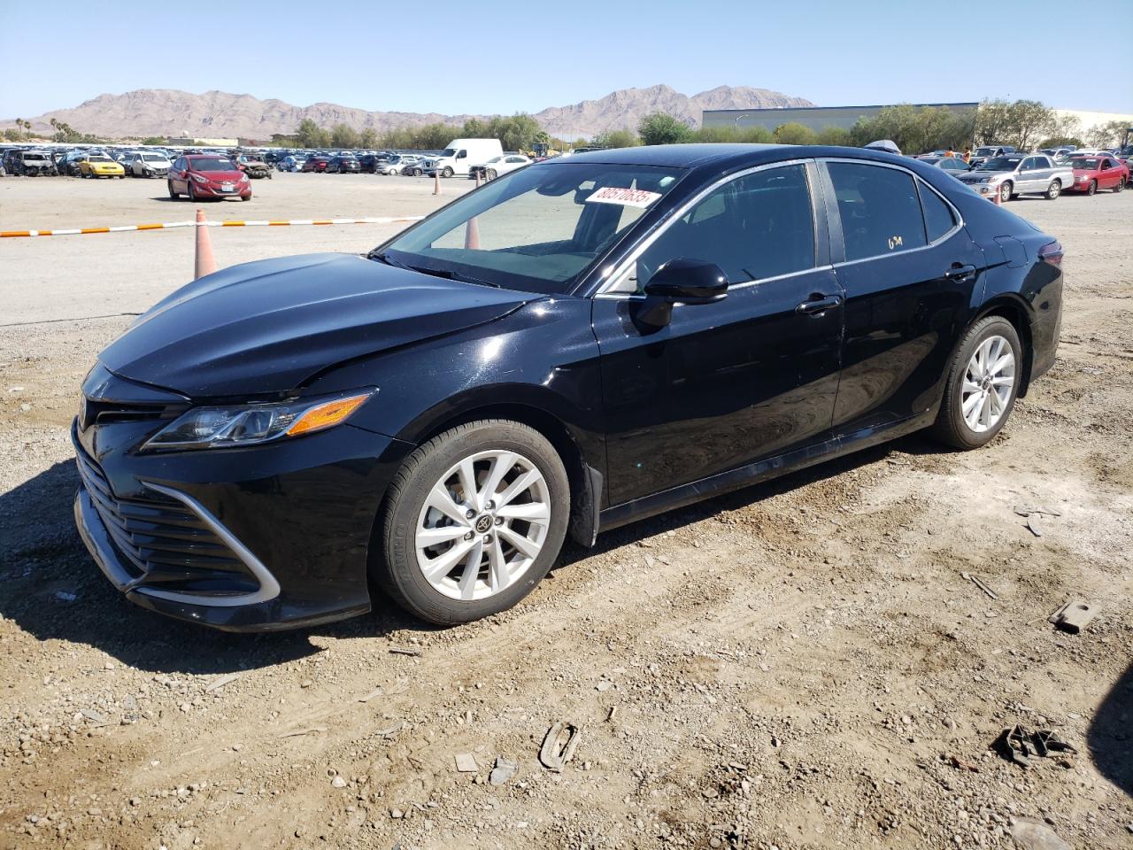 TOYOTA CAMRY LE 2021